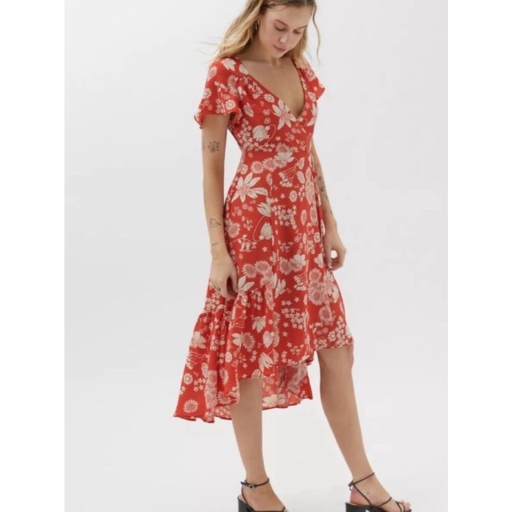 Urban Outfitters Daphne Red / Orange Floral Midi Ruffle Wrap Dress Medium M